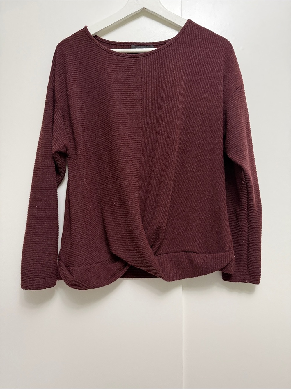 DKNY longsleeve top